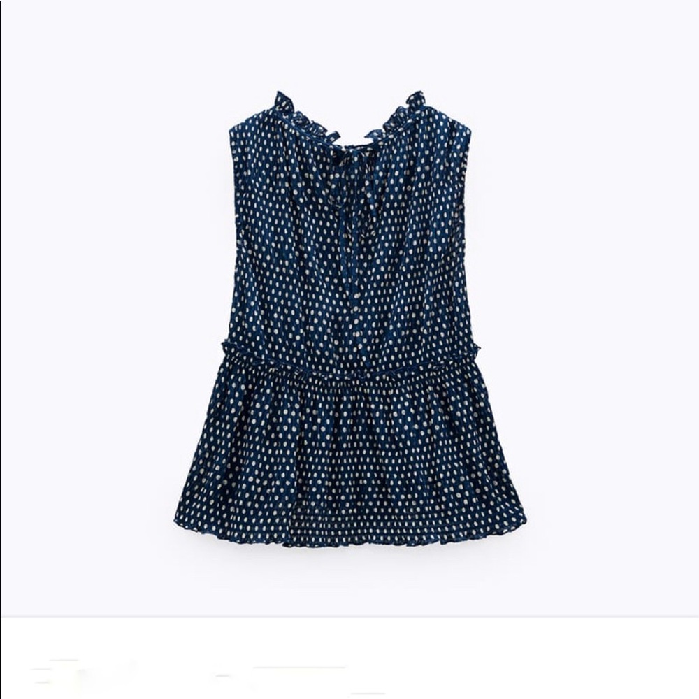 <NWT>Zara Spotted Sleeveless Blouse